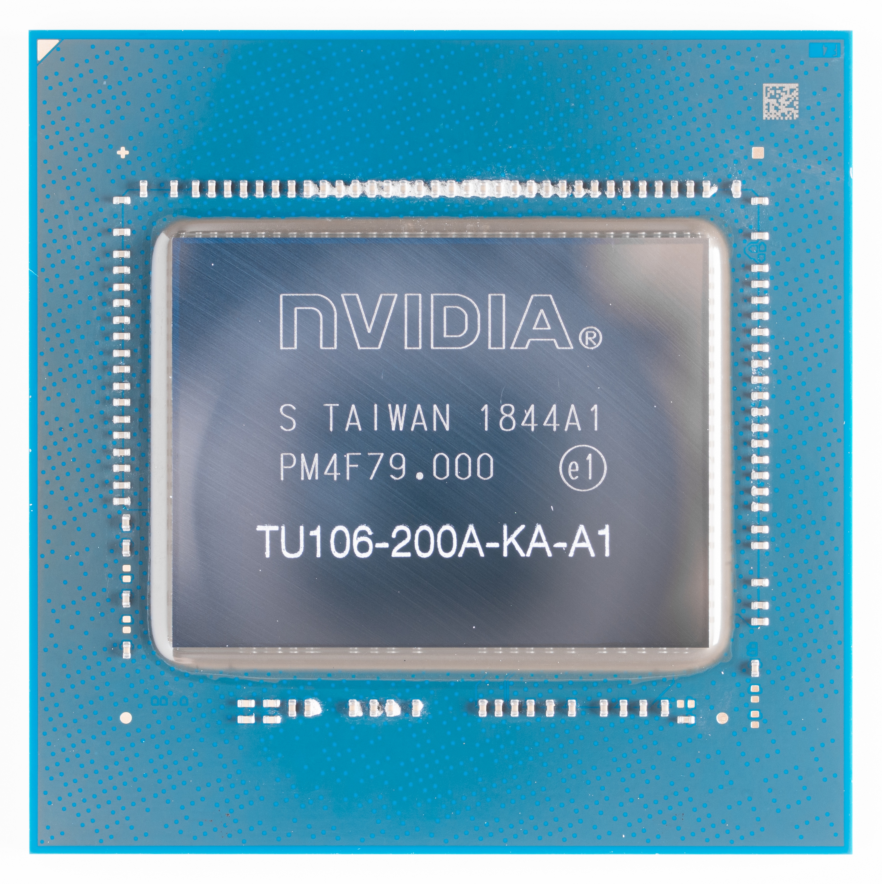 Кристалл графического процессора TU106 из RTX 2060 под микроскопом